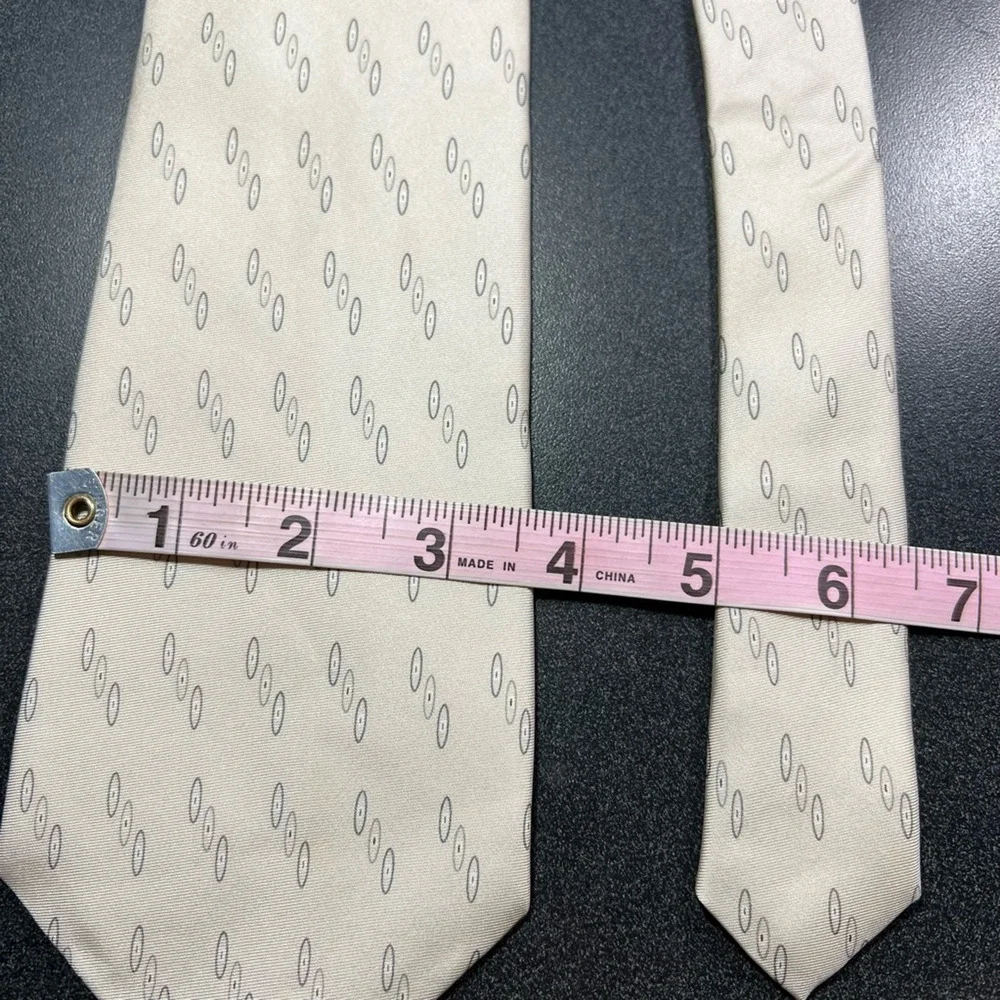 Perry Ellis Portfolio Mens Tie Necktie Multicolor Geometric 100% Silk Wide 57